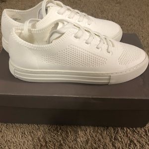 Charles&Keith white sneaker